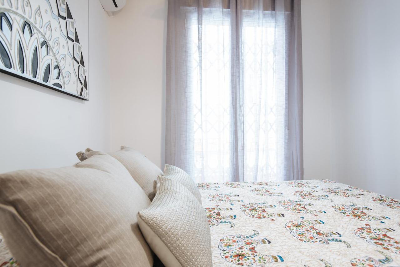 El Apartamento Del Reloj De Sol セビリア エクステリア 写真